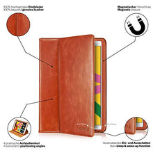 Laden Sie das Bild in den Galerie-Viewer, KAVAJ Lederhülle Hamburg geeignet für Apple iPad 8 iPad 7 2020/2019 10.2" Hülle Cover Cognac-Braun aus echtem Leder fünf Stand und Auto Schlaf/Aufwachen Funktionen. Dünnes Smart-Cover Schutzhülle