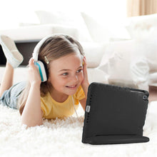 Laden Sie das Bild in den Galerie-Viewer, ProCase Kinder Hülle mit Kickstand für Galaxy Tab A7 10.4 Zoll 2020 (Model:SM-T500/ T505/ T507, Ultra Leicht Stoßfest Robust Kind Schutzhülle Umwandelbar Handgriff Handle Standfunktion –Schwarz