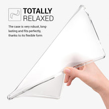 Laden Sie das Bild in den Galerie-Viewer, kwmobile Hülle kompatibel mit Apple iPad 9.7 (2017/2018) - Silikon Tablet Cover Case Schutzhülle Transparent