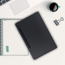 Laden Sie das Bild in den Galerie-Viewer, kwmobile Hülle kompatibel mit Samsung Galaxy Tab S7 Plus - Silikon Tablet Cover Case Schutzhülle Transparent