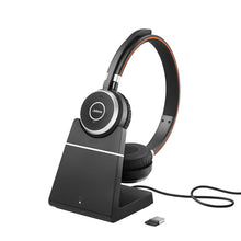 Laden Sie das Bild in den Galerie-Viewer, Jabra Evolve 65 Wireless Stereo On-Ear Headset - Microsoft Teams zertifizierte Kopfhörer mit langer Akkulaufzeit und Ladestation - USB Bluetooth Adapter - schwarz